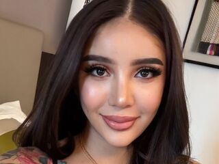 naughty web cam LucciaSantos