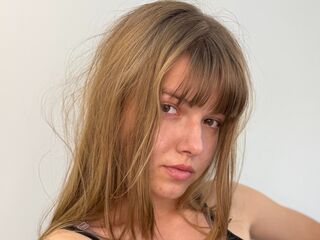 Kinky webcam LynetteOba