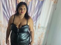 camgirl fingering bald pussy MarinaCole