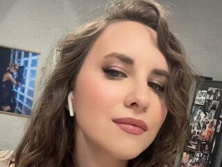 naughty camgirl masturbating with vibrator MaybelPetzel