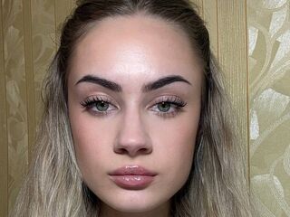 chat room live cam MellieSchultze