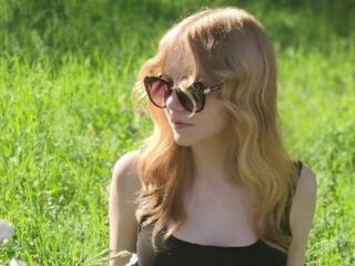 beautiful girlcam MirianTippett