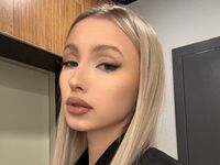 naked cam girl masturbating with vibrator MyongDegado