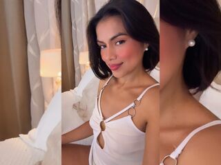 cam girl playing with dildo PerlaMoonroe