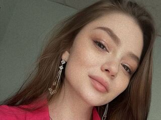 camslut masturbating RubyCitrino