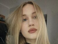 flirt chat room SadieTandon