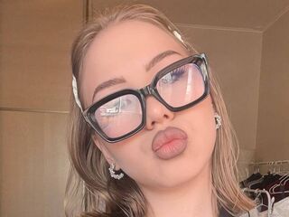 fingering girl webcam  SaraBaier