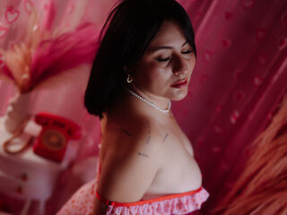 strip tease SaraGuzmann