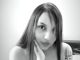 beautiful camgirl SarahAdams