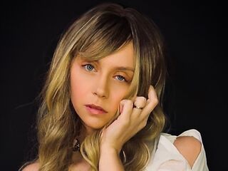 sex cam show ScarletTucker