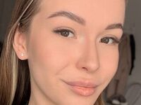 camwhore masturbating with sextoy SherylMearing