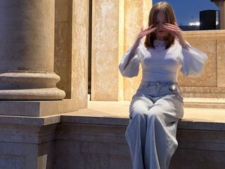 adult cam show SonaQuinley