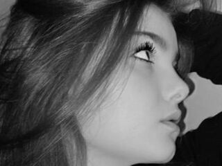 webcam pic StephanieMiller