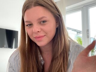 adult liveshow TeneshaQuinerly