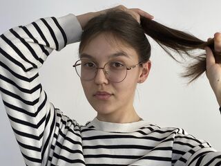 nude webcamgirl pic WondaTon