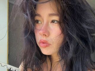 masturbating camgirl YolondaGarand