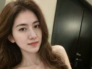 hot strip tease show YueXiaomei