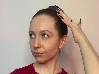 topless girl ZoilaFerentz