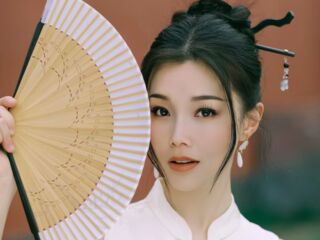 girl fingering bald pussy ximemg